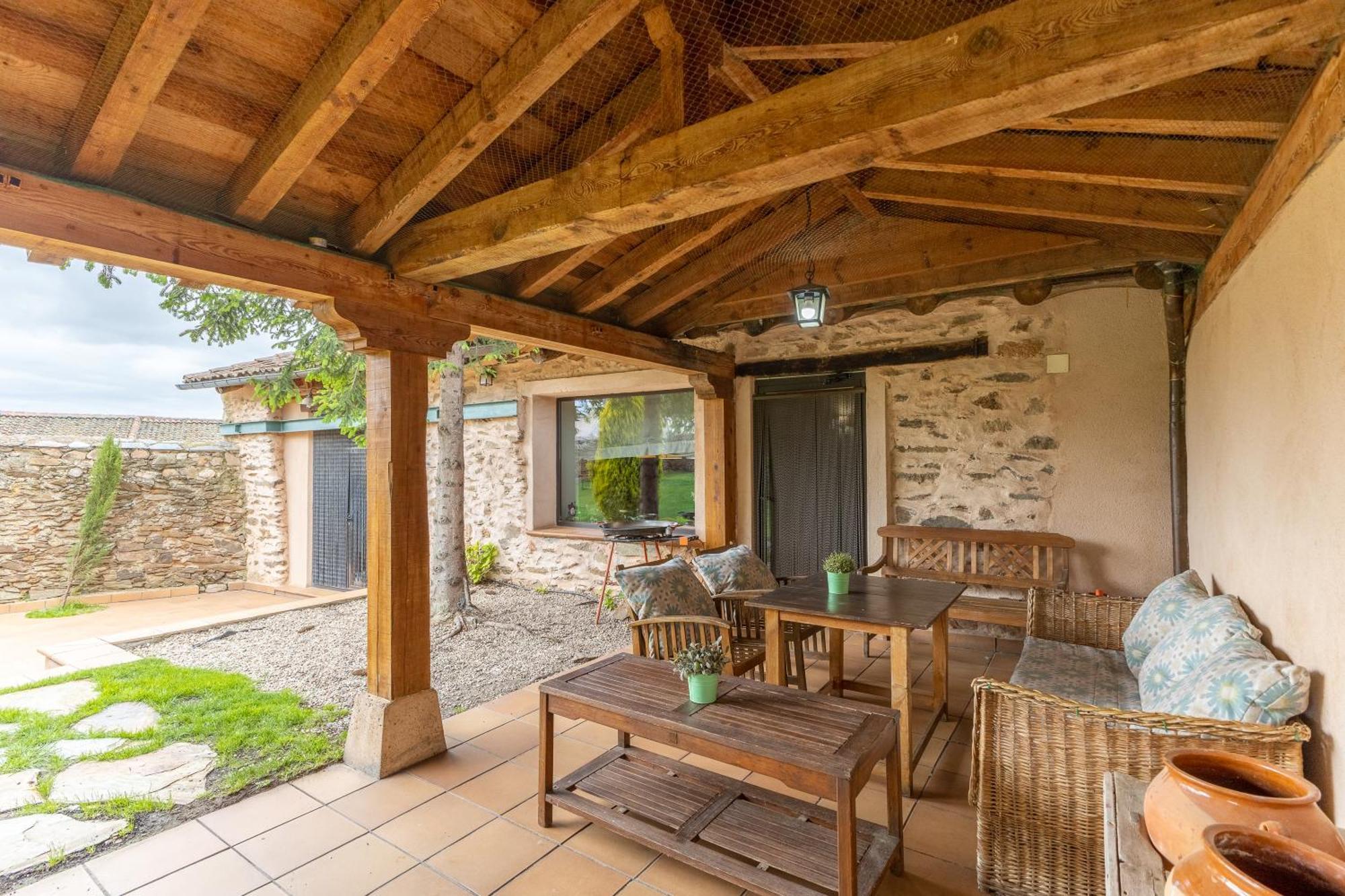 فيلا La Casona Y Casitas De Tabladillo Santa Maria la Real de Nieva المظهر الخارجي الصورة